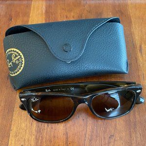 Brown Rayban Wayfarers